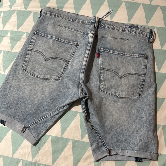 Levi’s engineering shorts - Picture 3 of 9